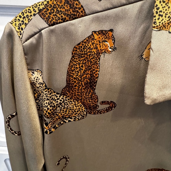 Zara women’s olive Shirt with Leopard Print - Picture 3 of 5